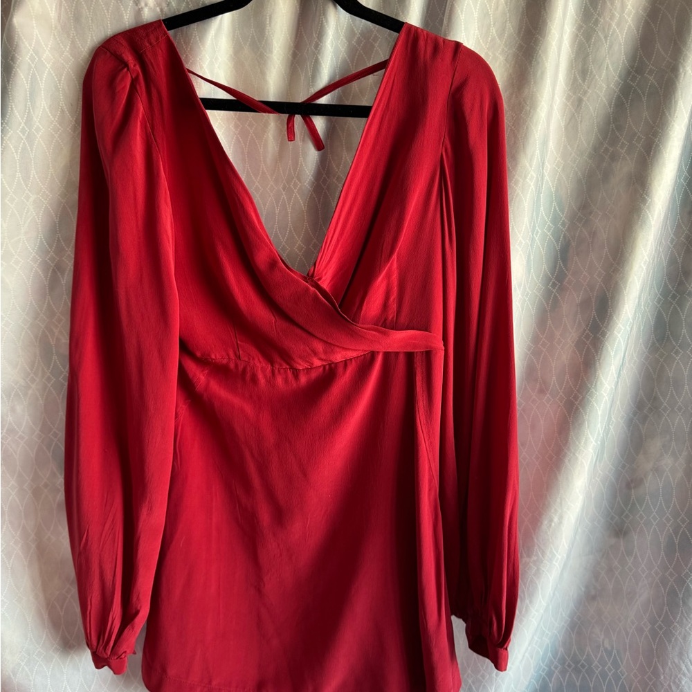 Winter Kate Vibrant Red mini dress by Nicole Richie. Extremely Sexy red silk